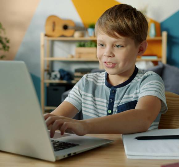 Myopia control ringwood kids on screens